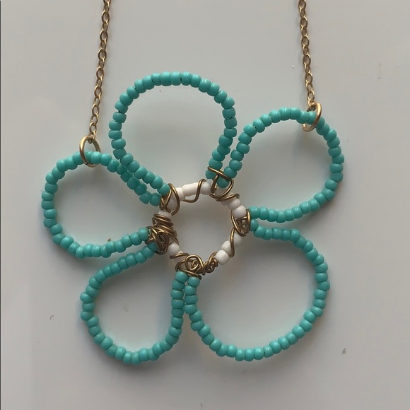 Turquoise Beaded Flower Necklace - Picture 3 of 5